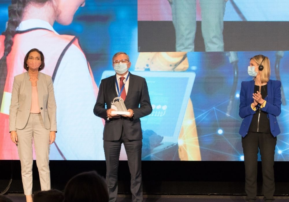 Recense recibe el premio Nacional de Industria Conectada 4.0