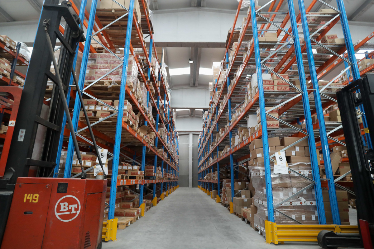 A Pontenova, Lugo. Imágenes del interior de Industrial Recense